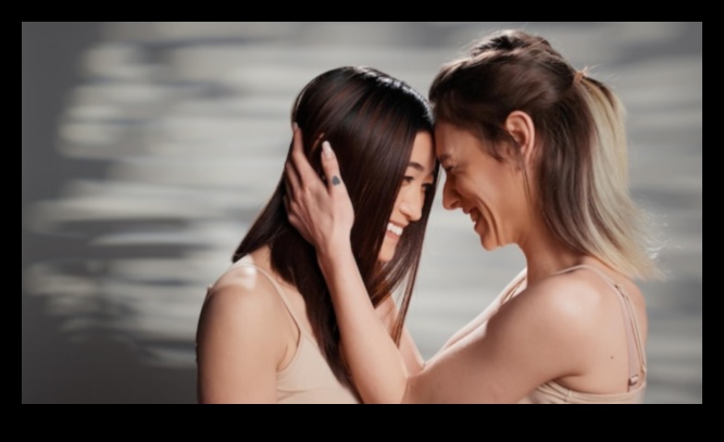 Bare Beauty: Îmbrățișează-ți pânza naturală cu încredere