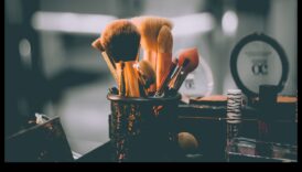 Instrumente indispensabile pentru un kit de machiaj profesional: jocul de frumusețe