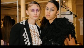 Glam Makeup Podul spre modă și frumusețe 4 Influența machiajului glam asupra modei: crearea unei punți între stil și frumusețe