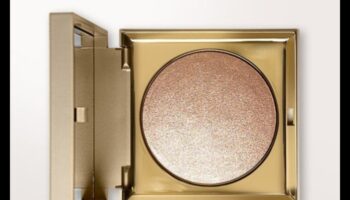 Highlighter Heaven: Ghidul suprem pentru a obține o strălucire radiantă